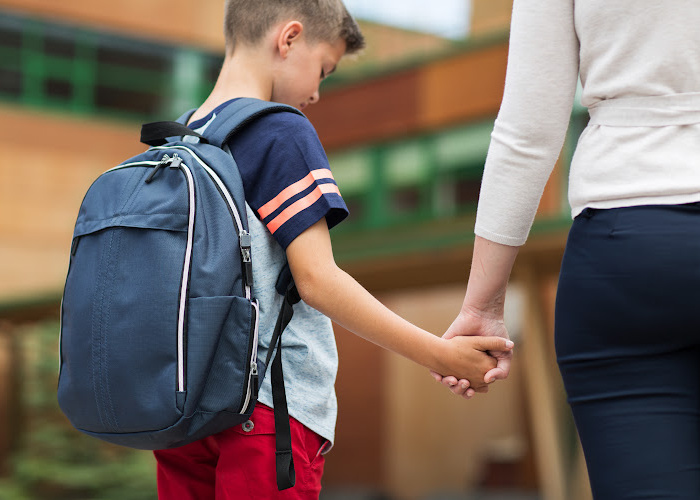 Can an autistic child go to a normal school?